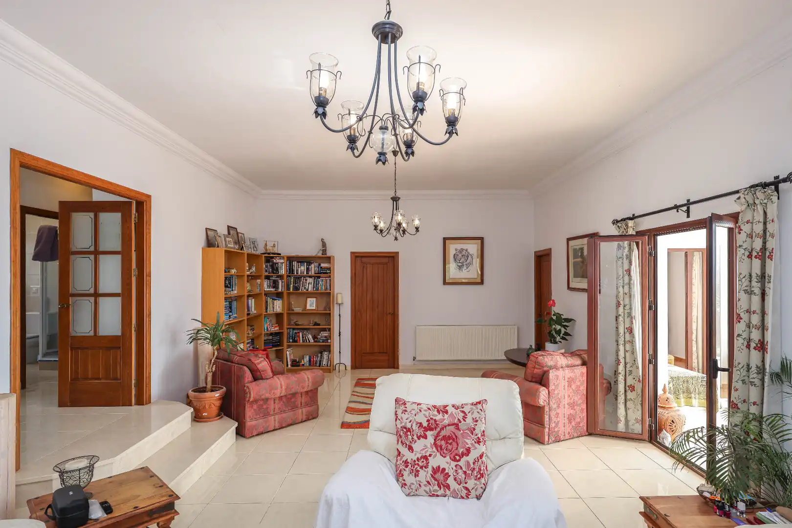 Sala de estar de Casa o chalet en venta en Casarabonela con Aire acondicionado, Jardín privado y Piscina