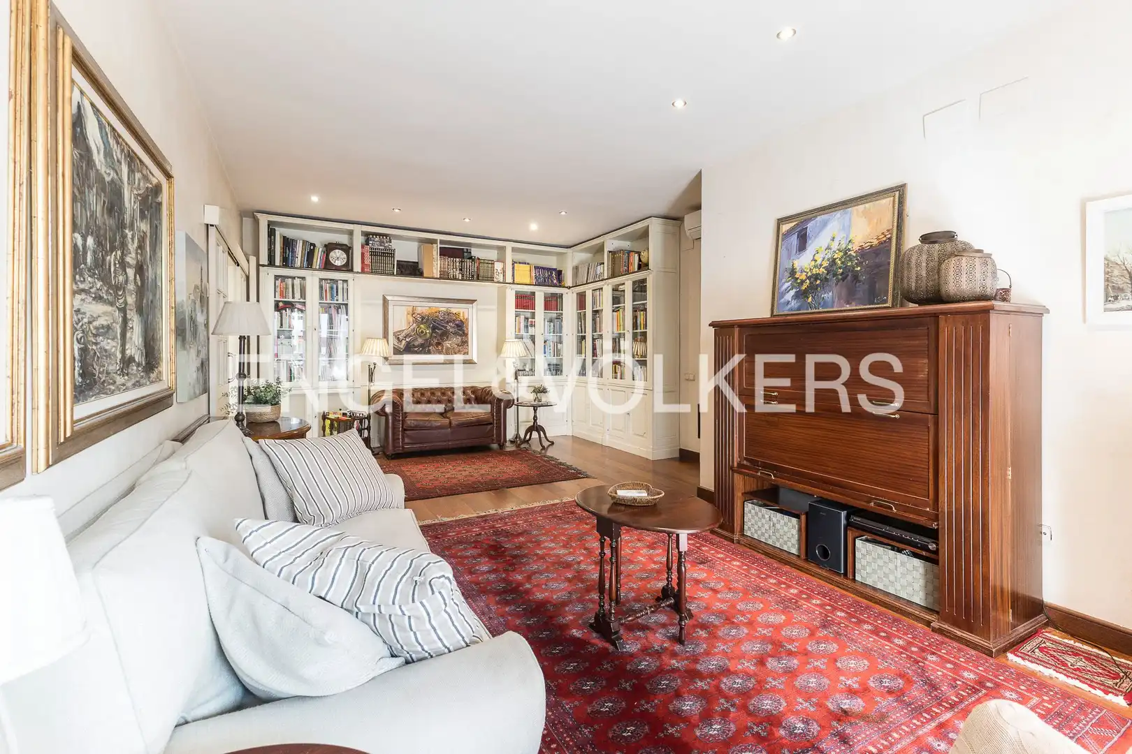 Living room of Flat for sale in Barcelona  with Air Conditioner, Heating and Furnished