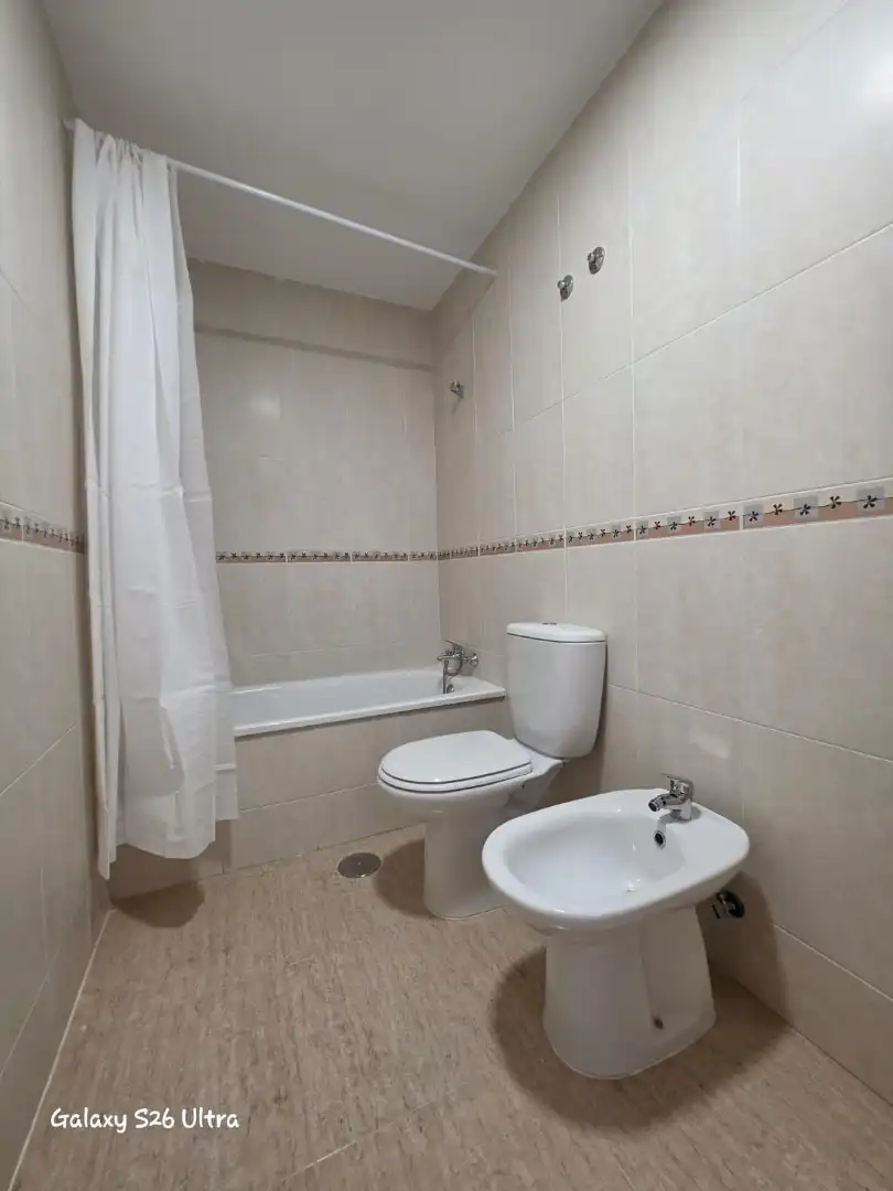 Badezimmer von Wohnung zur Miete in Albatera mit Klimaanlage, Abstellraum und Möbliert