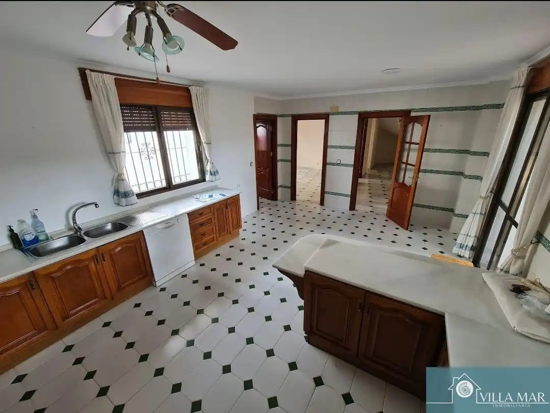 Cuina de Casa o xalet en venda en Rota amb Piscina