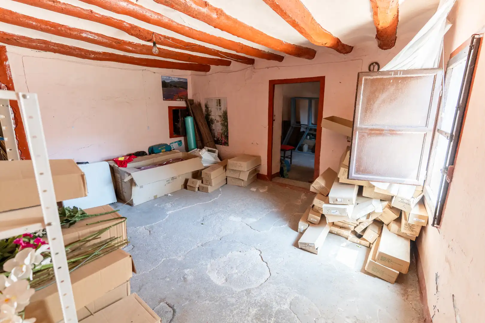 Houses for sale in Illueca  with Private garden, Terrace and Balcony