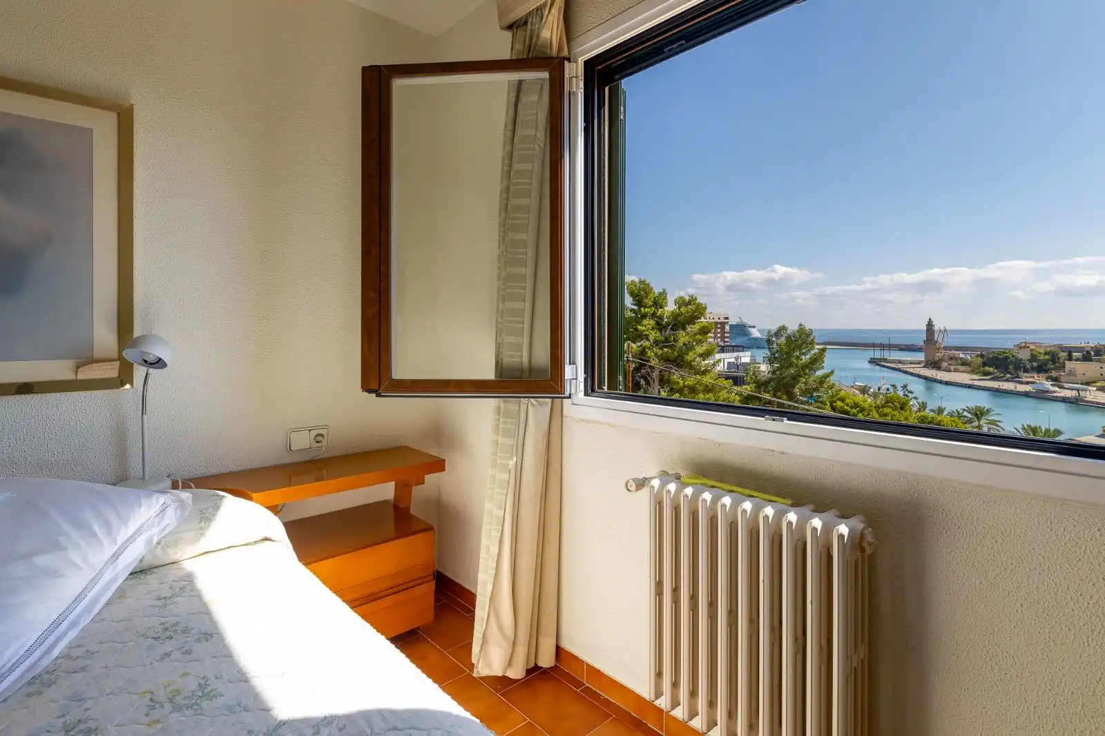 Schlafzimmer von Einfamilien-Reihenhaus zum Verkauf in  Palma de Mallorca mit Klimaanlage, Heizung und Terrasse