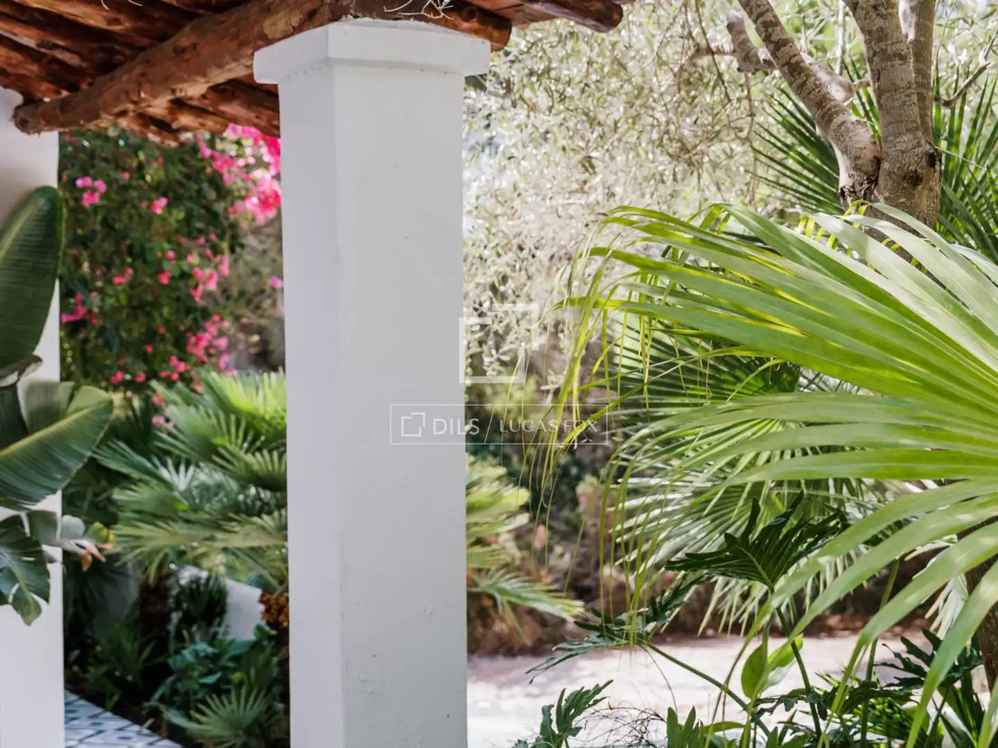Jardí de Casa o xalet en venda en Santa Eulària des Riu amb Aire condicionat, Calefacció i Jardí privat