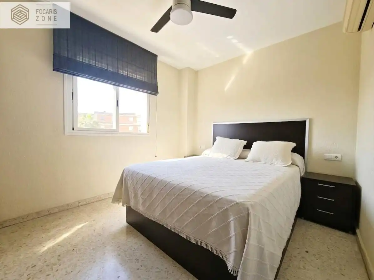 Bedroom of Flat for sale in Málaga  with Air Conditioner, Heating and Private garden