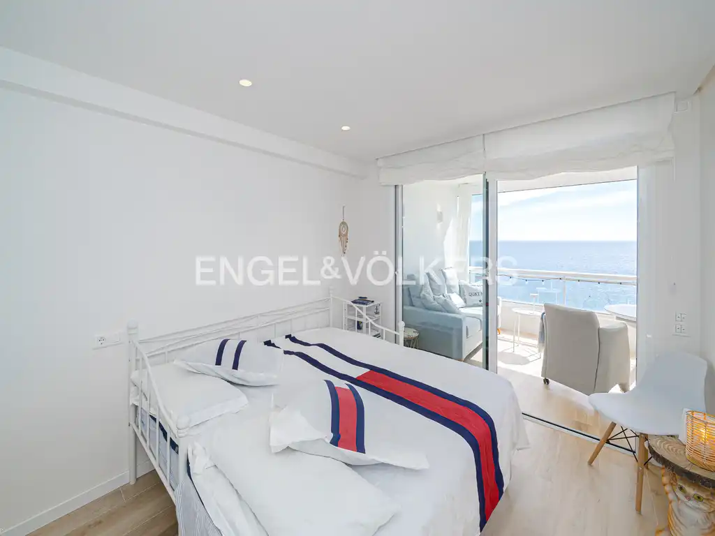 Schlafzimmer von Wohnungen zur Miete in Benidorm mit Klimaanlage, Möbliert und Gemeinschaftspool