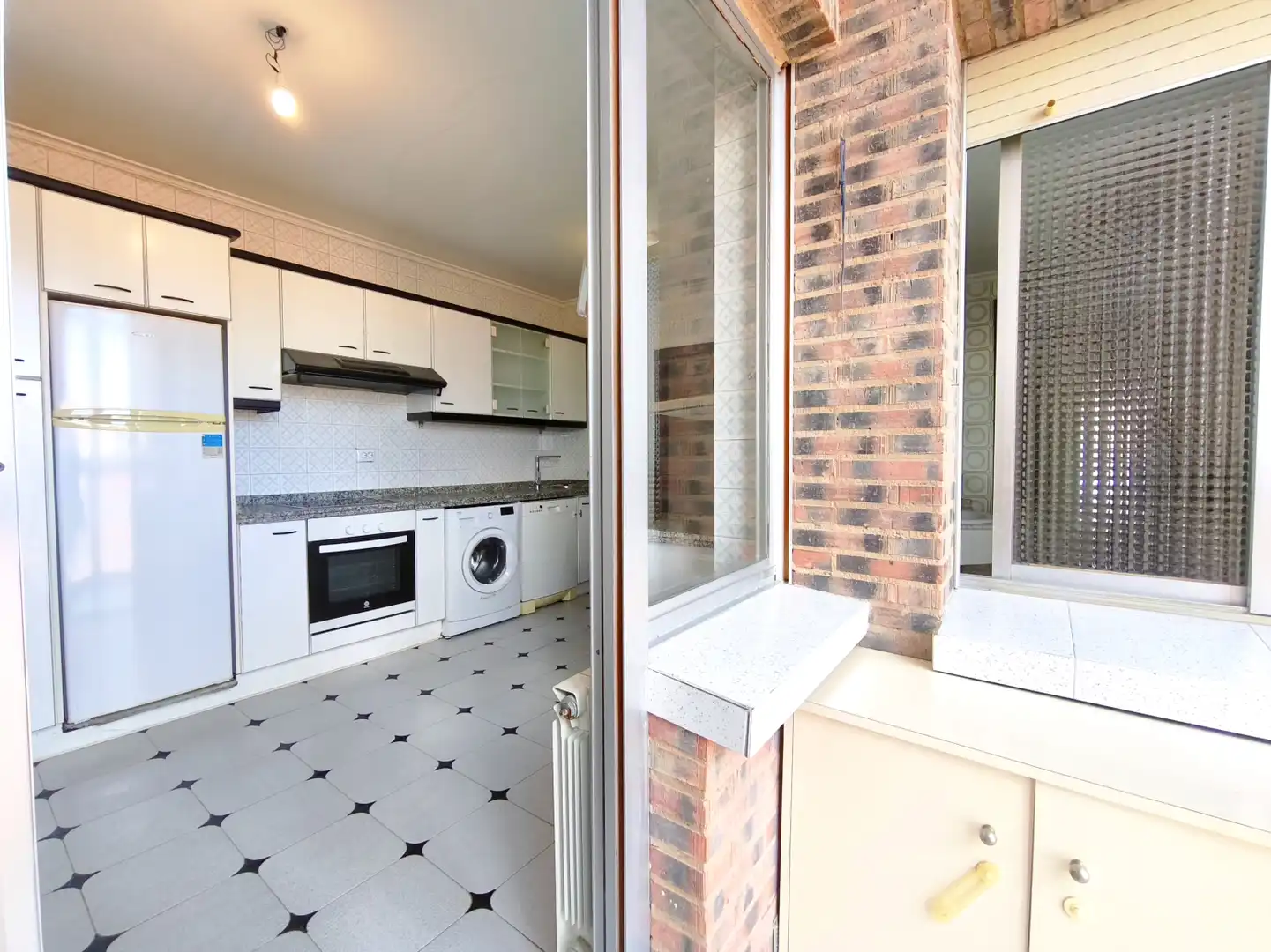 Cocina de Piso en venta en  Logroño con Calefacción, Terraza y Balcón