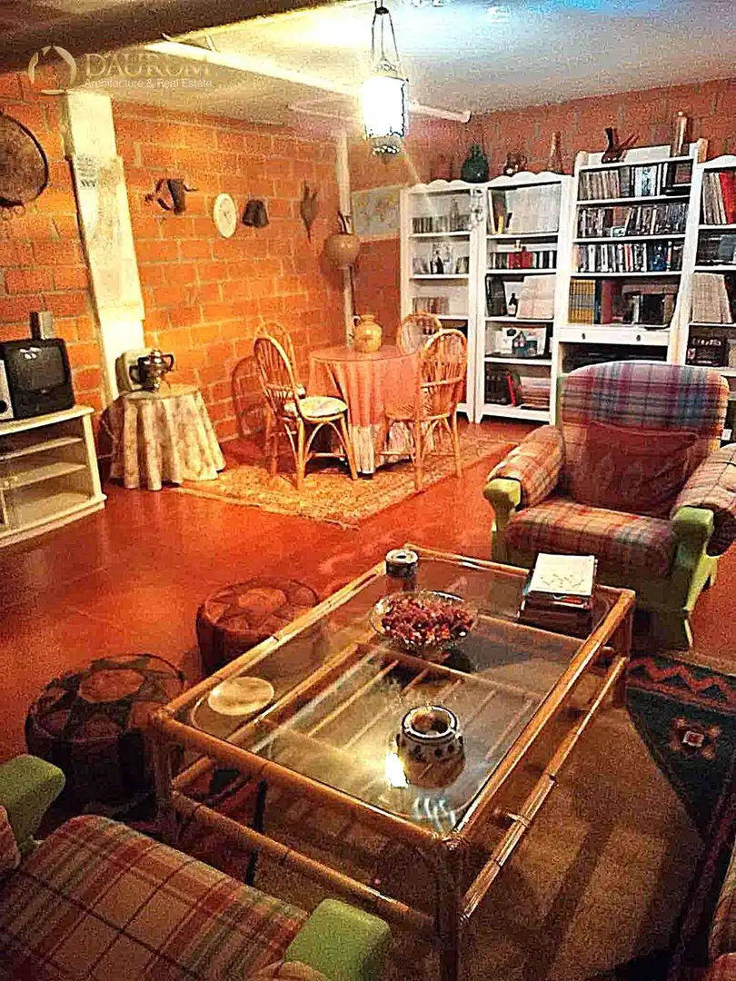 Houses for sale in Sevilla  with Air Conditioner, Heating and Terrace