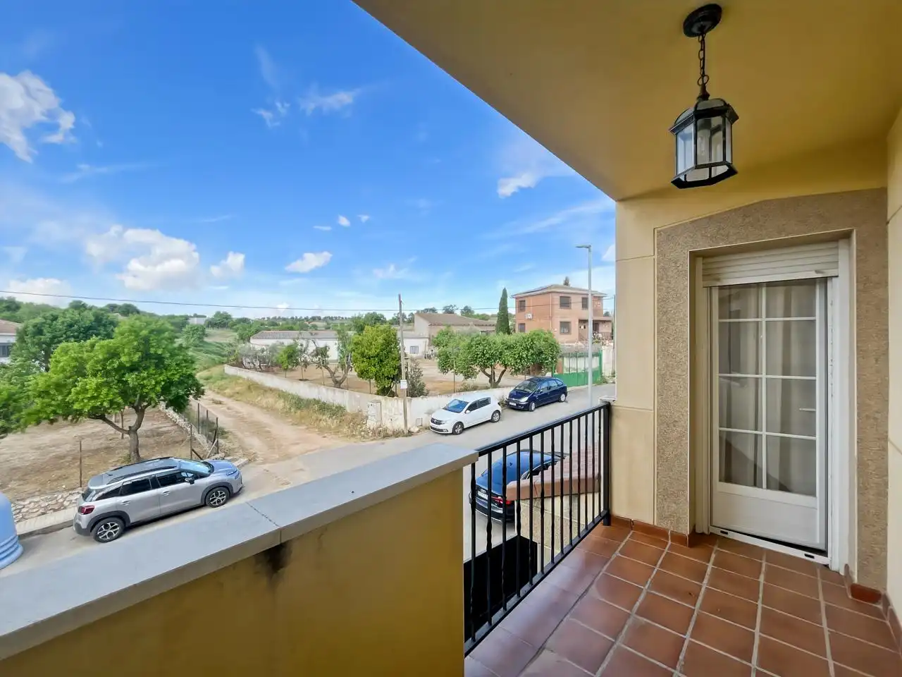 Terrassa de Casa adosada en venda en Valdelaguna amb Calefacció, Jardí privat i Terrassa