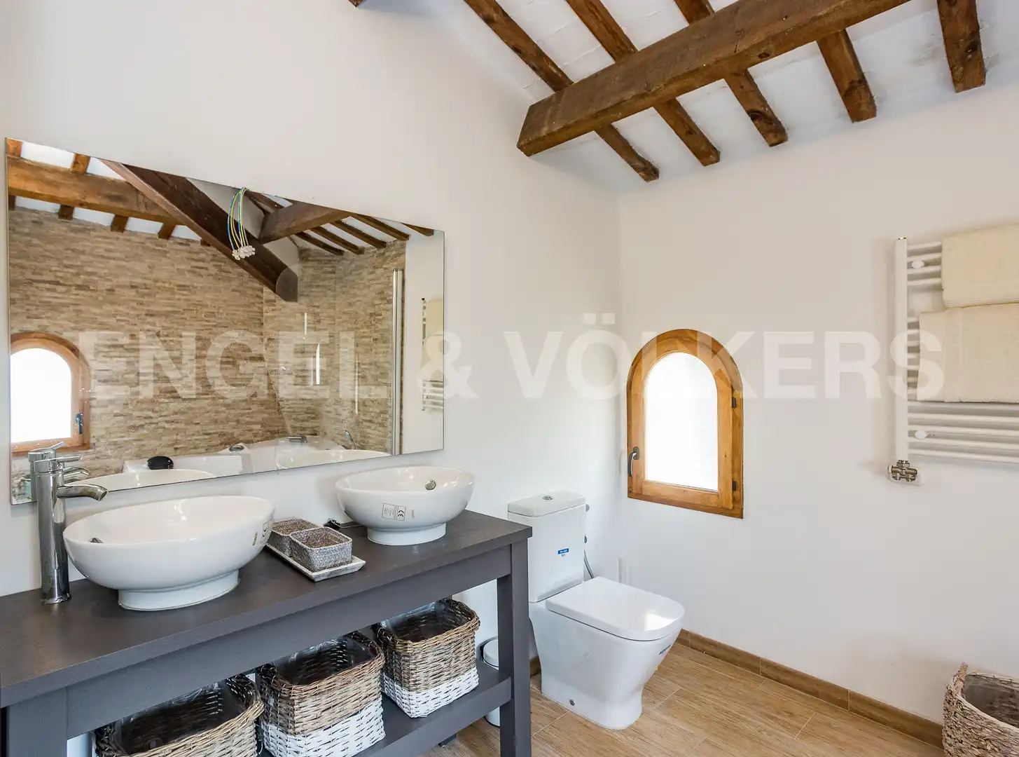 Bathroom of Country homes for sale in Llinars del Vallès  with Air Conditioner, Heating and Private garden