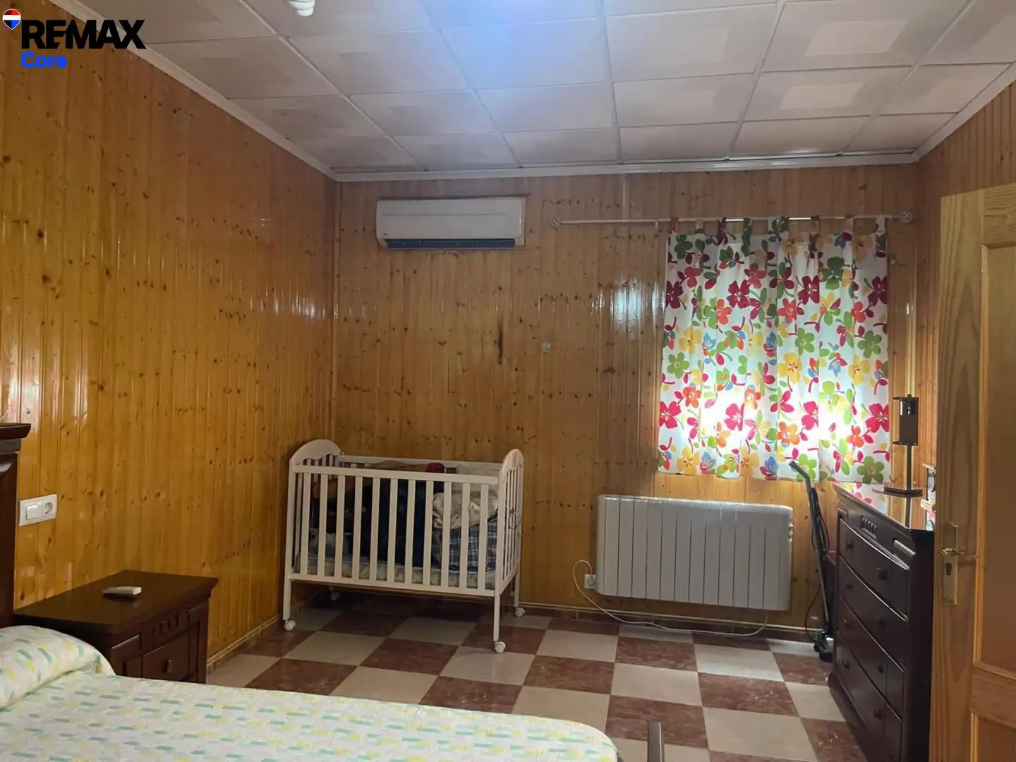 Haus oder Chalet zum Verkauf in Montijo mit Klimaanlage, Heizung und Abstellraum