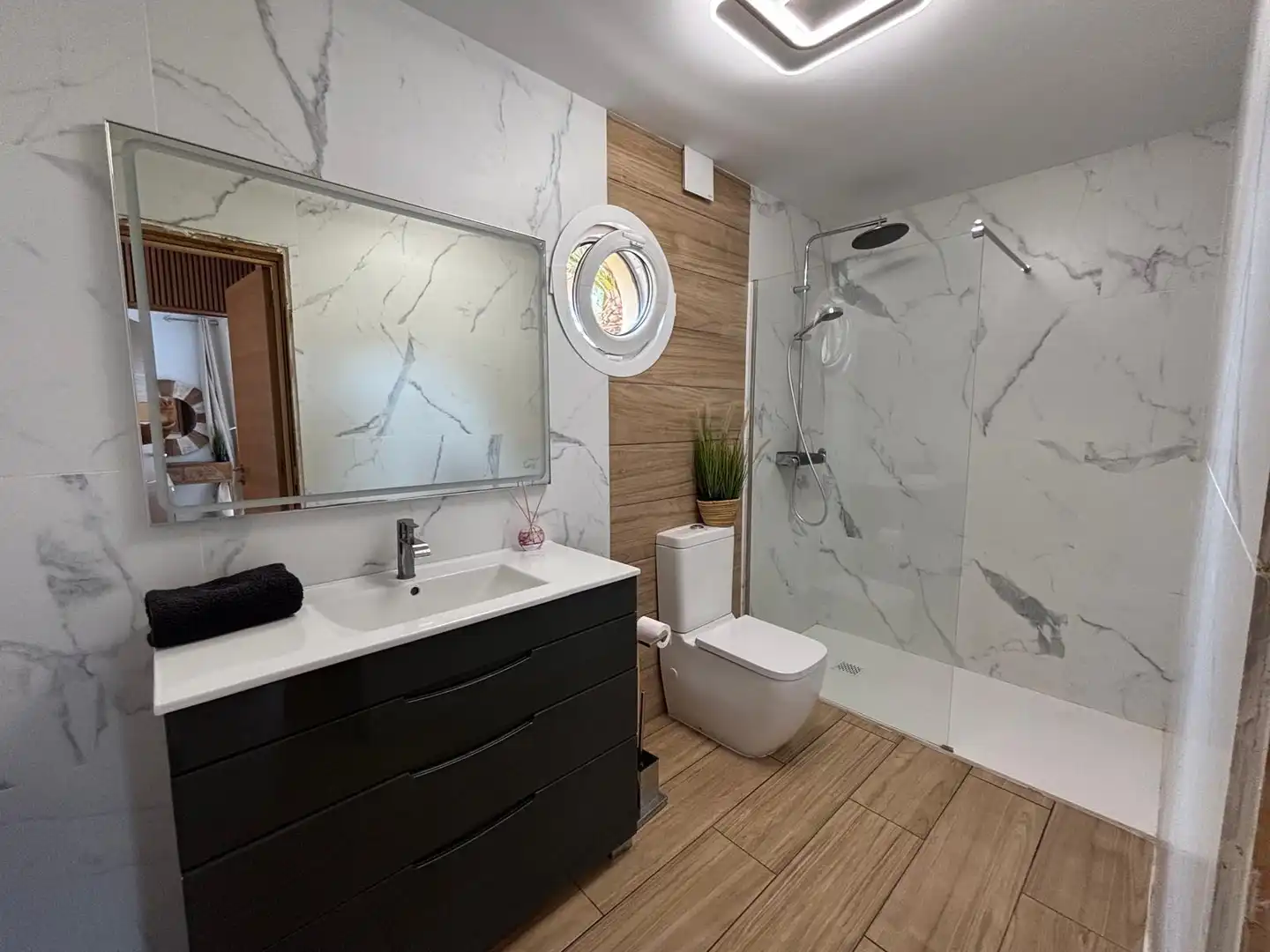 Baño de Dúplex en venta en Arona con Aire acondicionado, Terraza y Amueblado