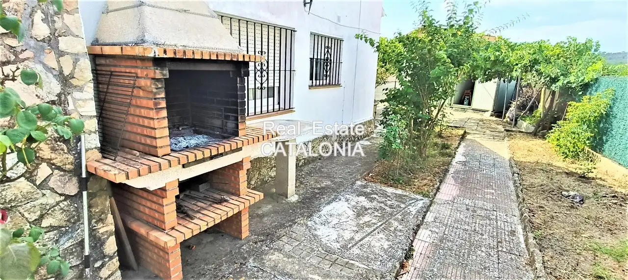 Außenansicht von Haus oder Chalet zum Verkauf in Lloret de Mar mit Heizung, Privatgarten und Schwimmbad