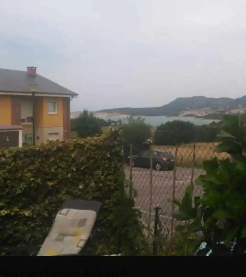 Casa adosada de lloguer en Miengo amb Jardí privat, Moblat i Forn