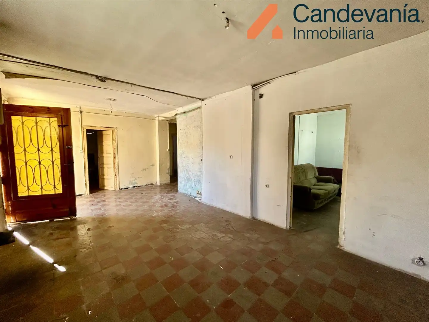 Casa o xalet en venda en Zuera amb Jardí privat