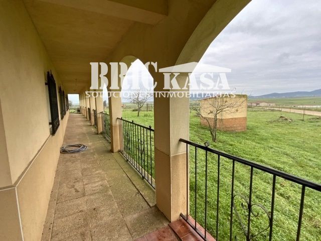 Casa o xalet en venda en Torreorgaz amb Terrassa, Traster i Moblat