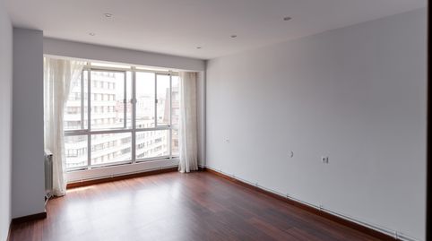 Foto 4 de Piso en venta en Pz Guitarra,de la, Centro, Avilés