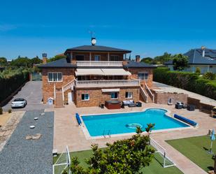 Jardí de Casa o xalet en venda en Boadilla del Monte amb Aire condicionat, Calefacció i Jardí privat