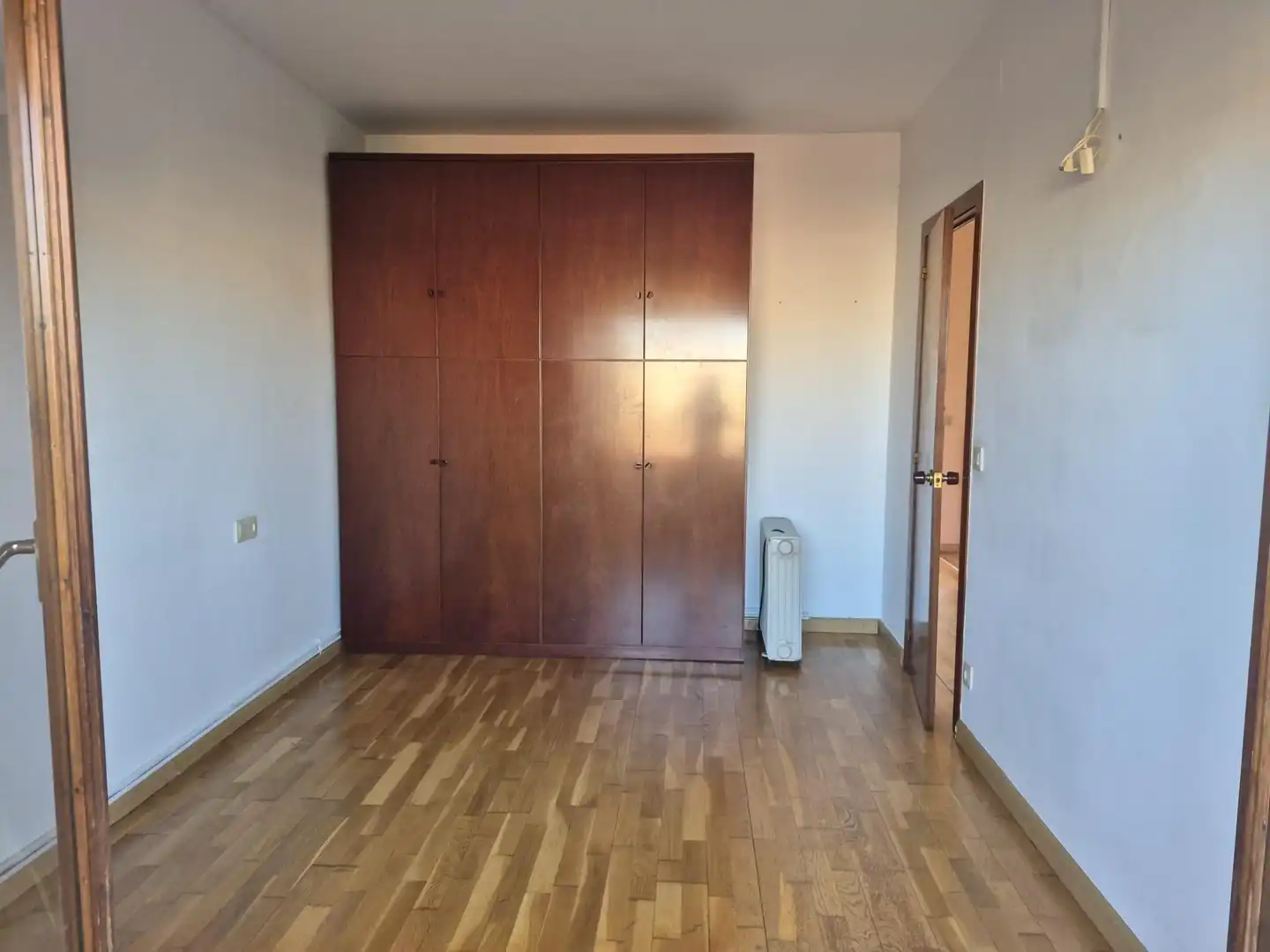 Schlafzimmer von Einfamilien-Reihenhaus zum Verkauf in Palafolls, Barcelona
