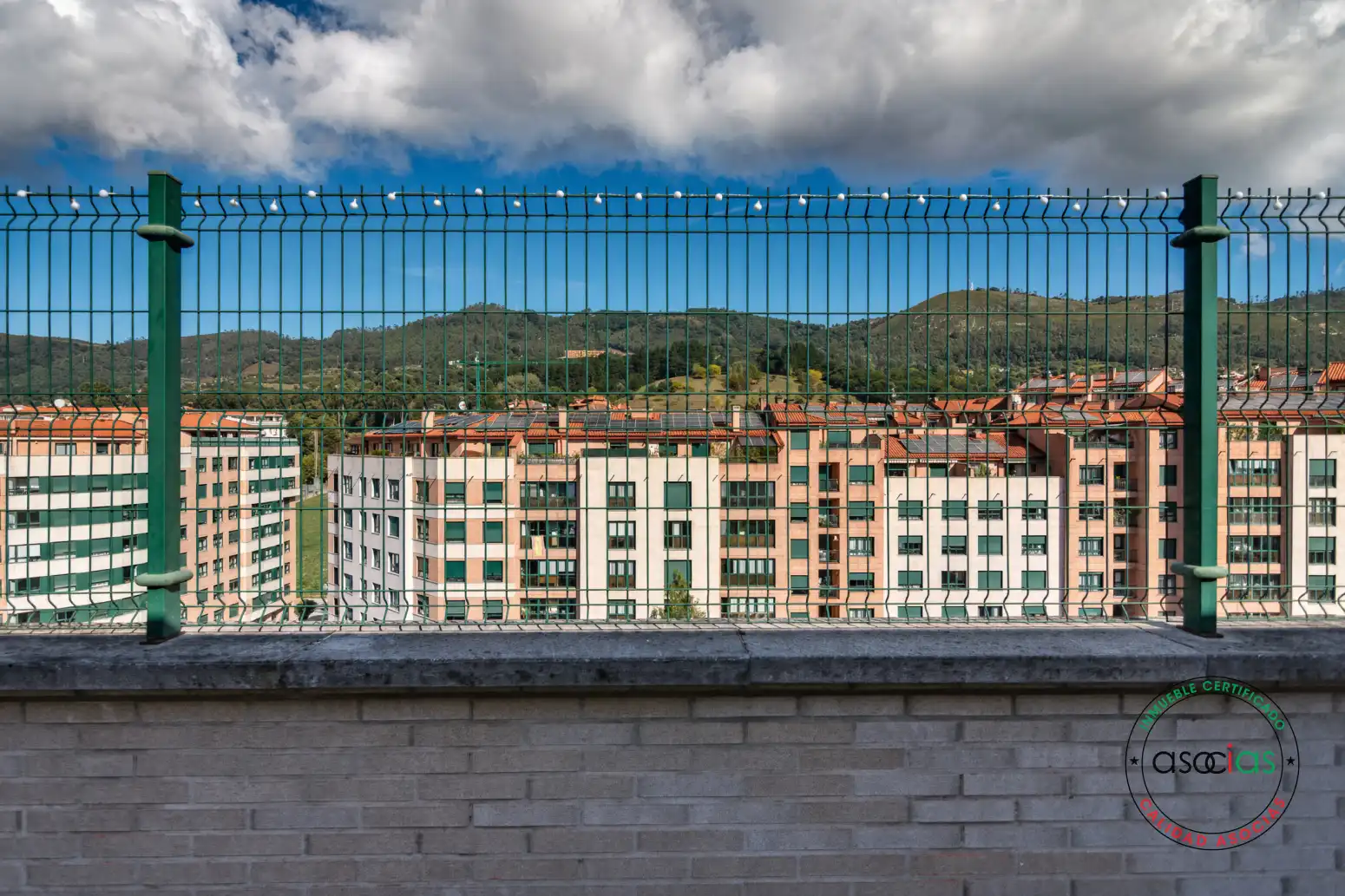 Vista exterior de Piso en venta en Vallobín - La Florida