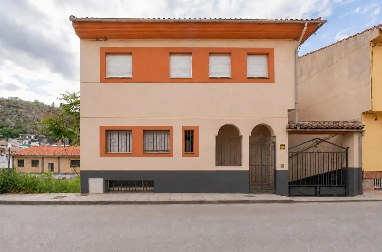 Vista exterior de Casa o chalet en venta en Alfacar con Terraza