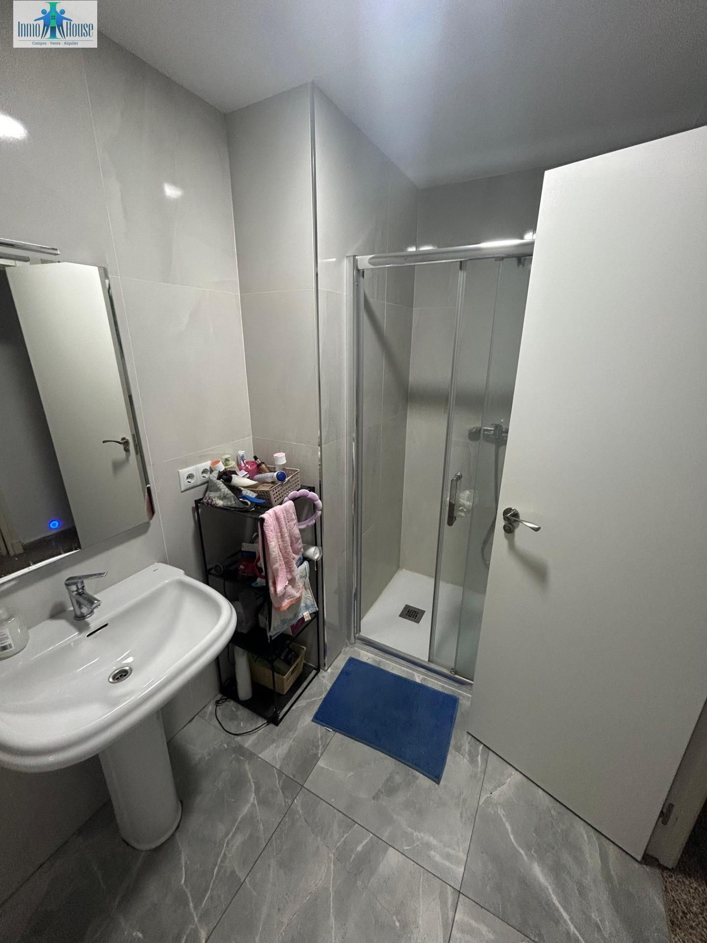 Bathroom of Flat for sale in  Albacete Capital  with Heating and Balcony