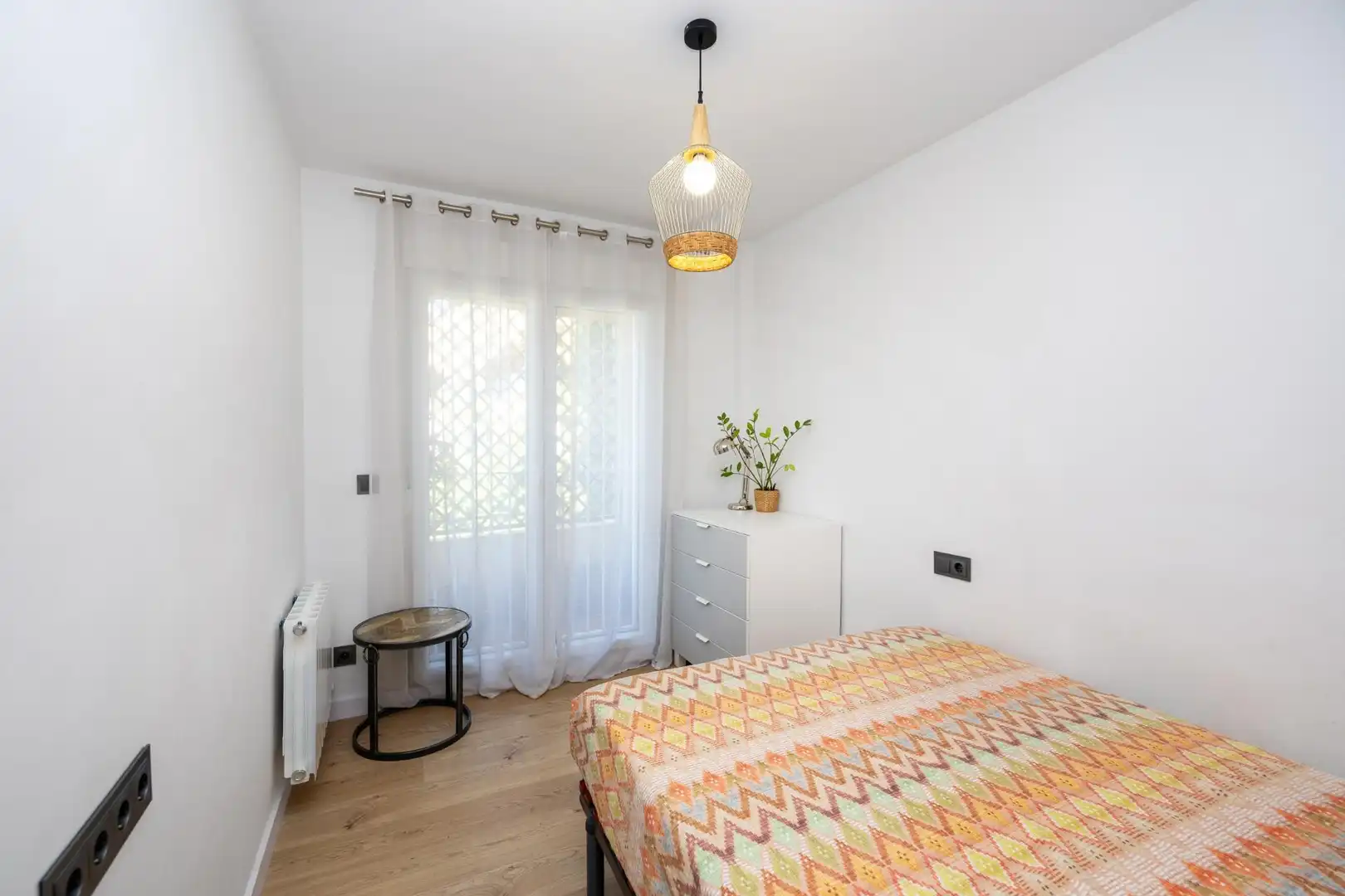 Bedroom of Flat for sale in Genil