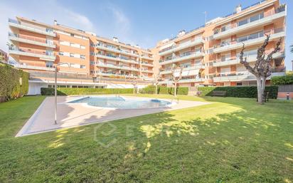 Piscina de Àtic en venda en Sitges amb Aire condicionat, Calefacció i Jardí privat