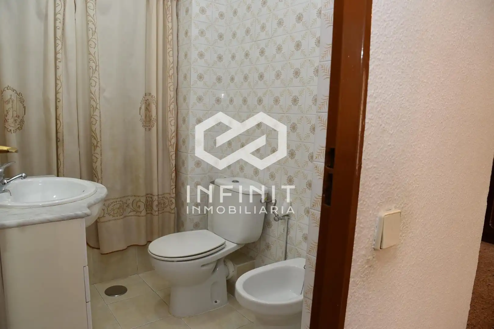 Flat with lift for sale in Reyes Católicos, imagen 42