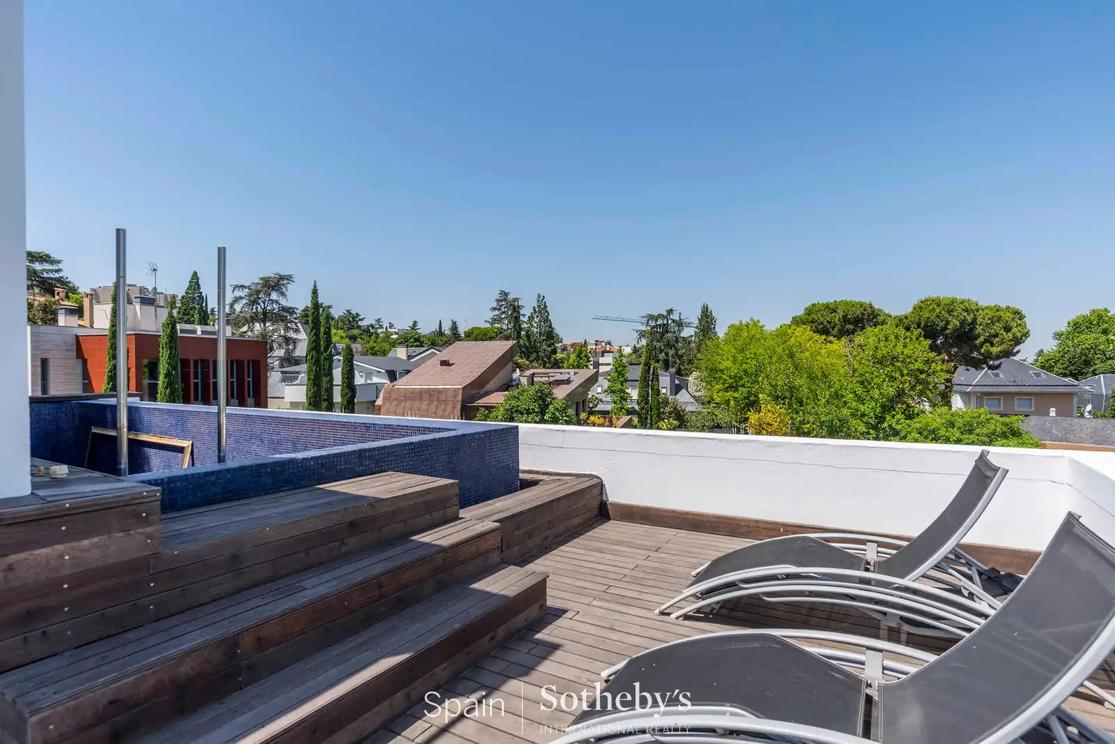 Terrassa de Casa o xalet en venda en Madrid amb Aire condicionat, Jardí privat i Terrassa