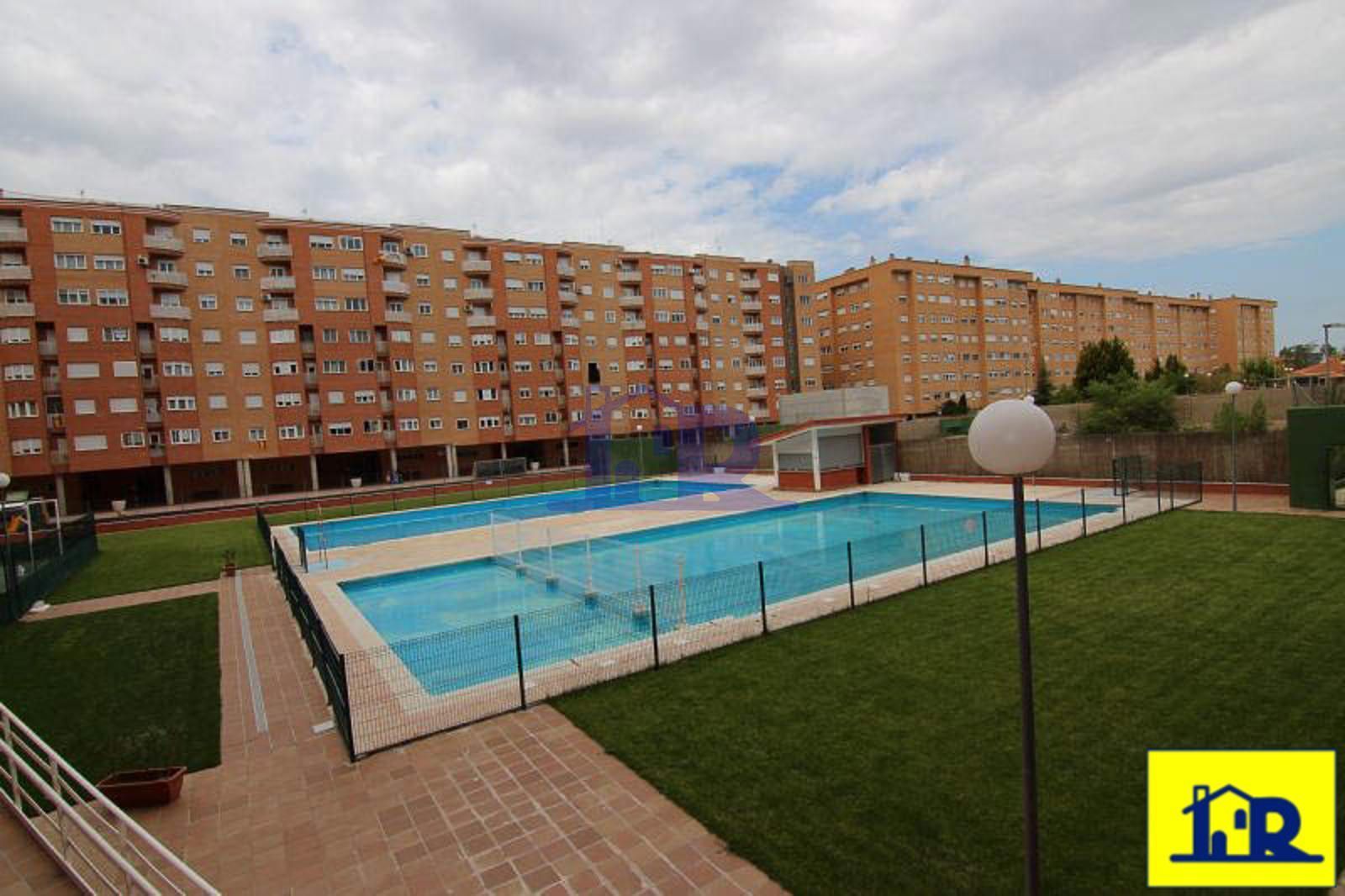 Swimming pool of Flat for sale in Cuenca Capital  with Heating, Terrace and Storage room