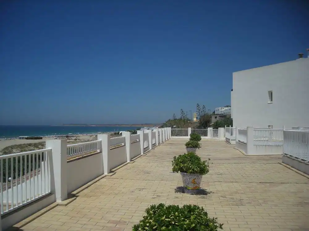 Vista exterior de Apartamento de alquiler en Conil de la Frontera con Aire acondicionado, Terraza y Amueblado