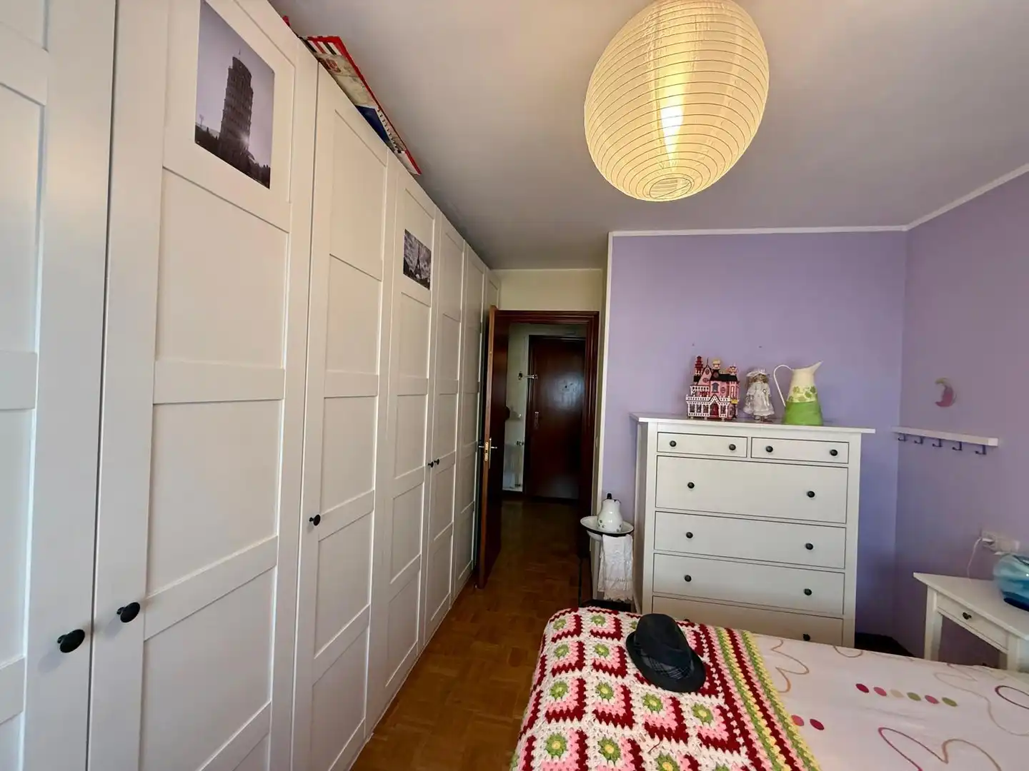 Habitación de Piso en venta en Oviedo  con Calefacción, Trastero y Amueblado