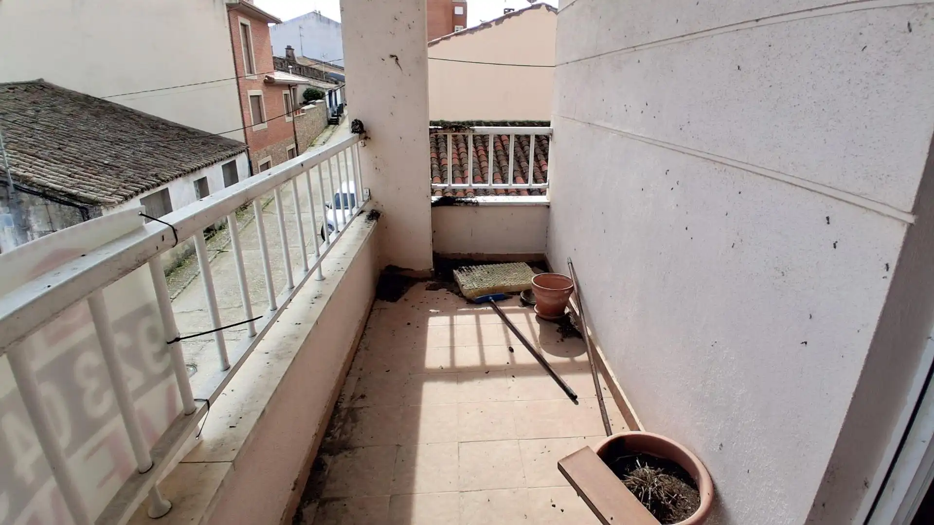 Balcony of Houses for sale in Ledesma