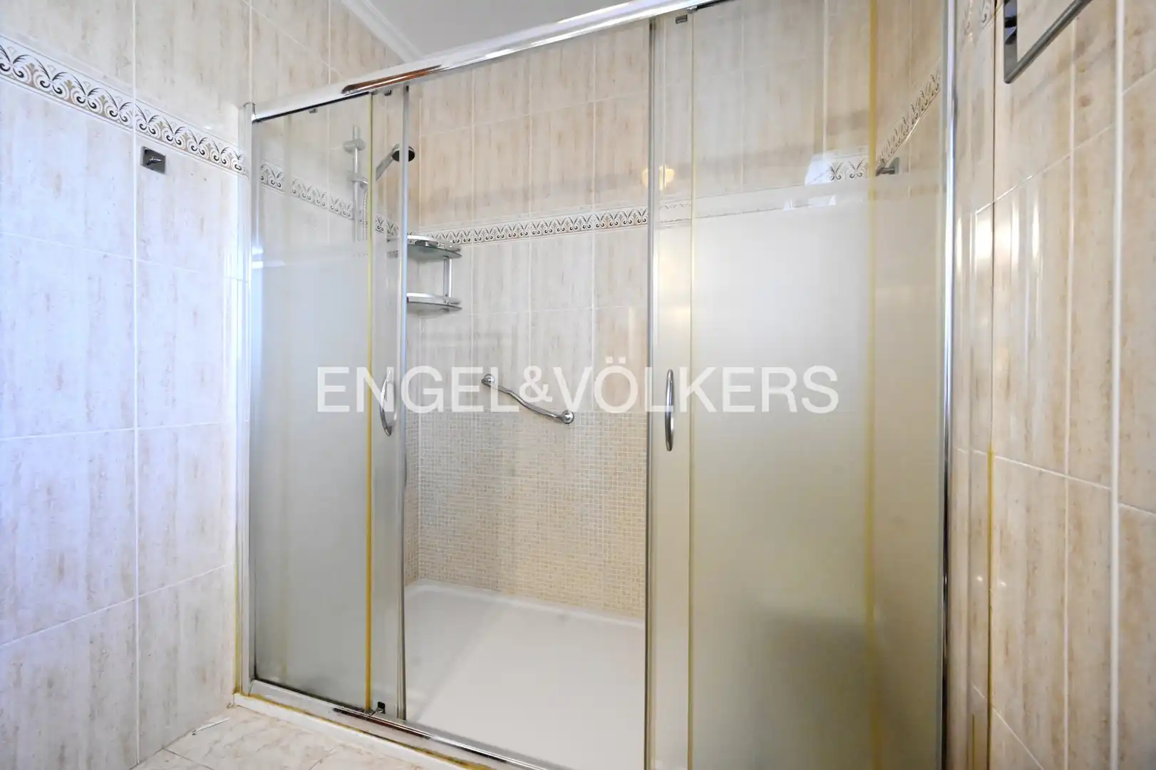 Bathroom of Houses for sale in Camargo  with Heating, Private garden and Terrace