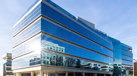 Foto 2 de Oficina de alquiler en Calle de Torrelaguna, 77, San Juan Bautista, Madrid Capital