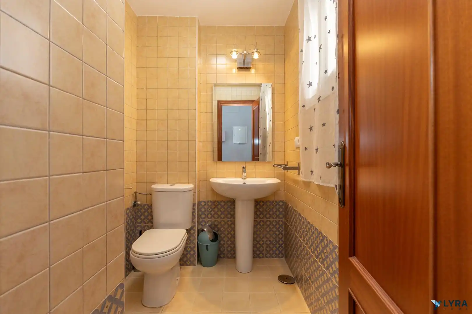 Baño de Dúplex en venta en Pilas con Terraza