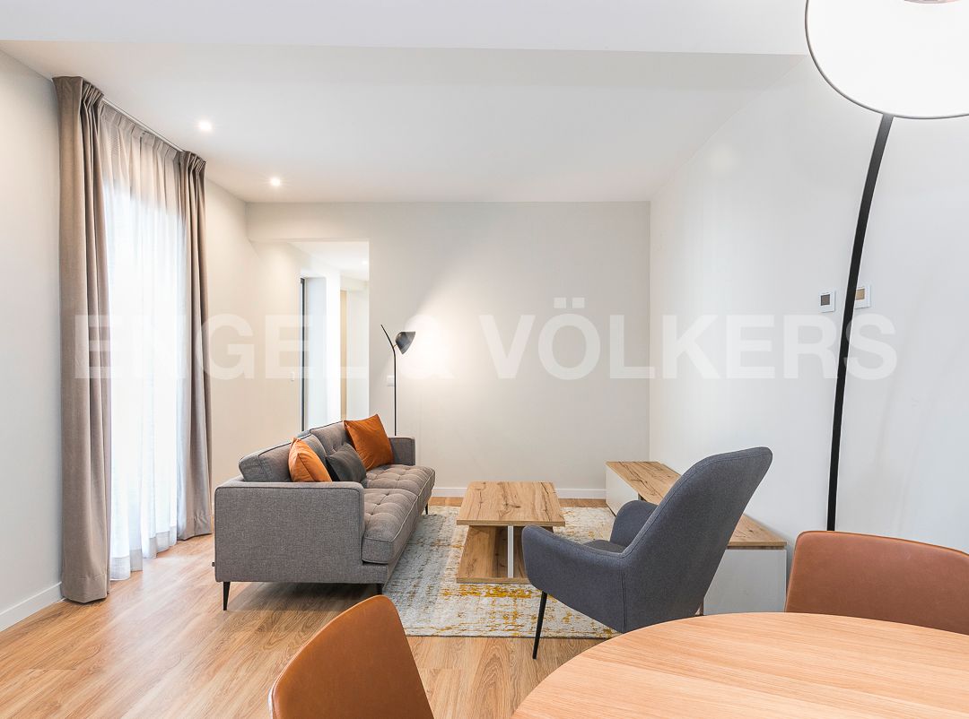 Sala d'estar de Apartament de lloguer en  Barcelona Capital amb Aire condicionat, Calefacció i Parquet