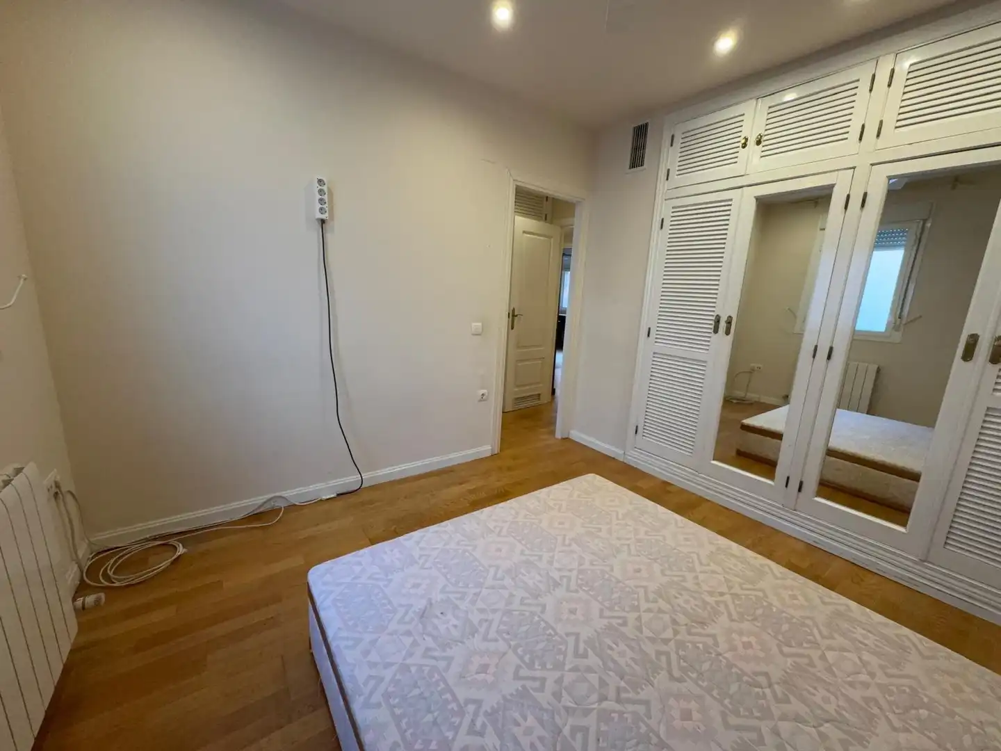 Schlafzimmer von Wohnung zum Verkauf in Córdoba mit Klimaanlage, Heizung und Terrasse