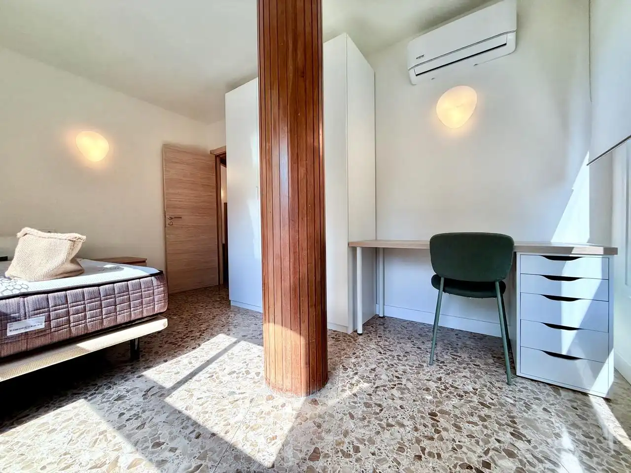 Habitación en Marquès de Fontsanta, Marquès de Fontsanta