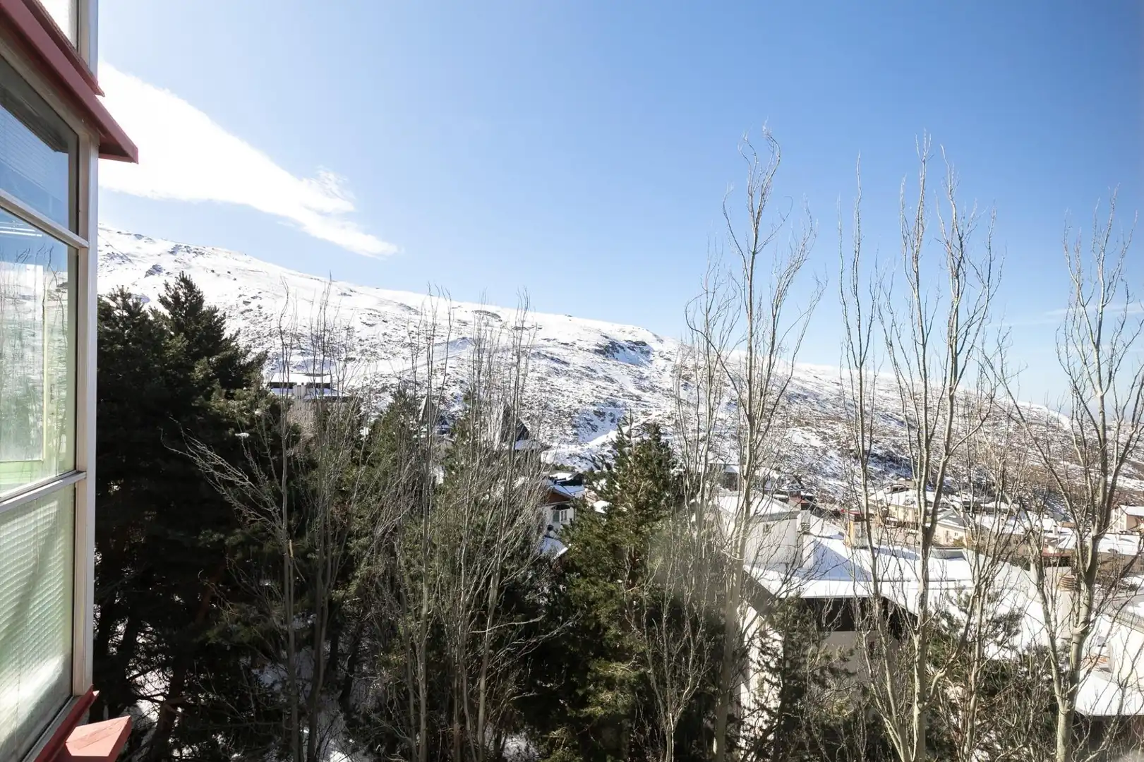 Außenansicht von Maisonette zum Verkauf in Sierra Nevada mit Heizung, Parkett und Abstellraum