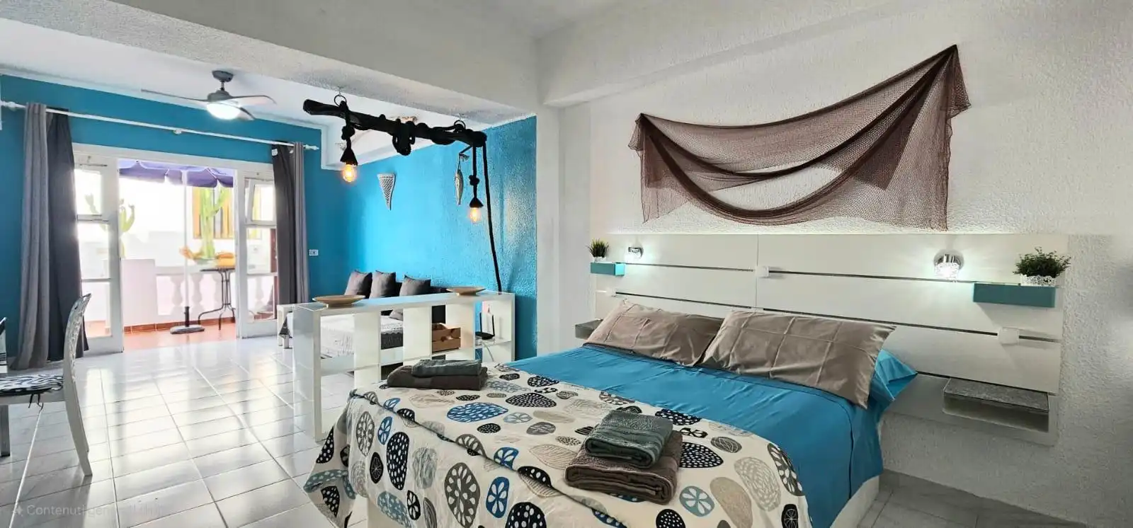 Habitación de Estudio en venta en Arona con Terraza, Amueblado y Piscina comunitaria