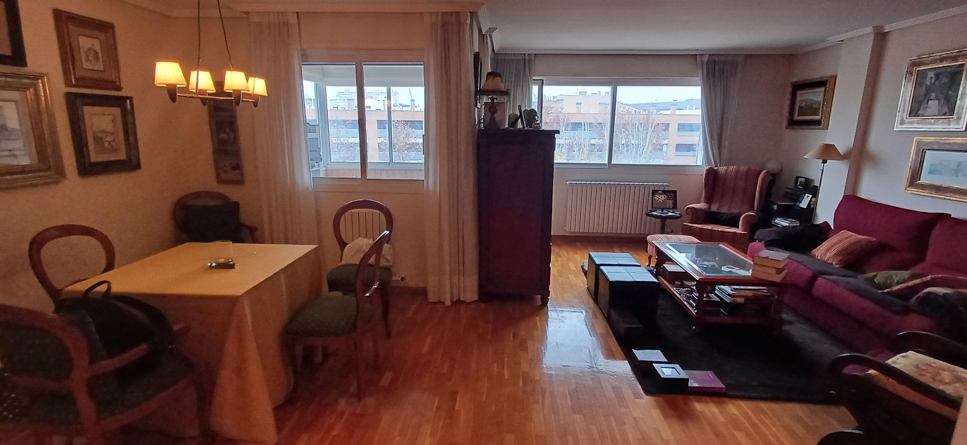 Sala d'estar de Pis de lloguer en  Zaragoza Capital amb Aire condicionat, Calefacció i Moblat