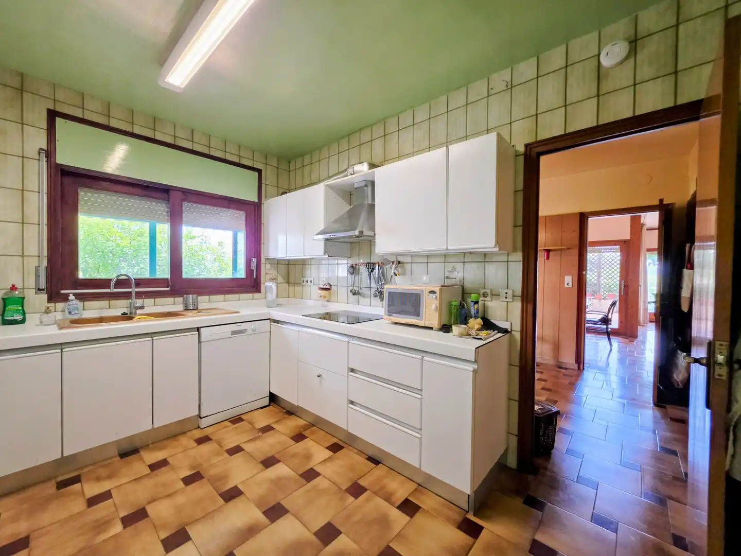 Cocina de Casa o chalet en venta en Sant Cugat Sesgarrigues con Calefacción, Terraza y Amueblado