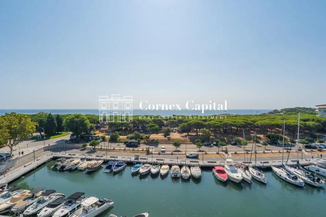 Flat for sale in Castell d'Aro, Platja d'Aro i s'Agaró  with Air Conditioner, Heating and Private garden