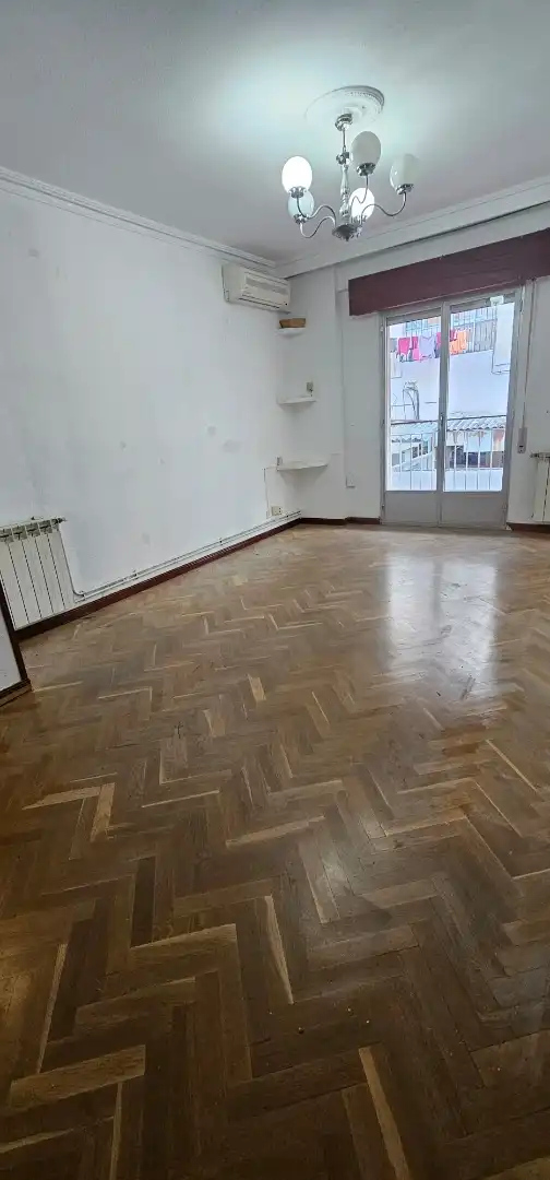 Sala d'estar de Pis en venda en San Sebastián de los Reyes amb Aire condicionat i Terrassa