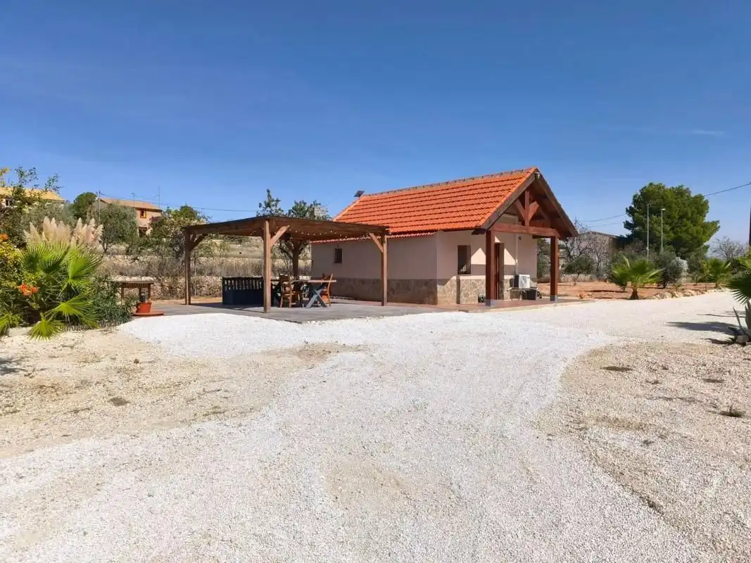 House for sale in El Pinós / Pinoso