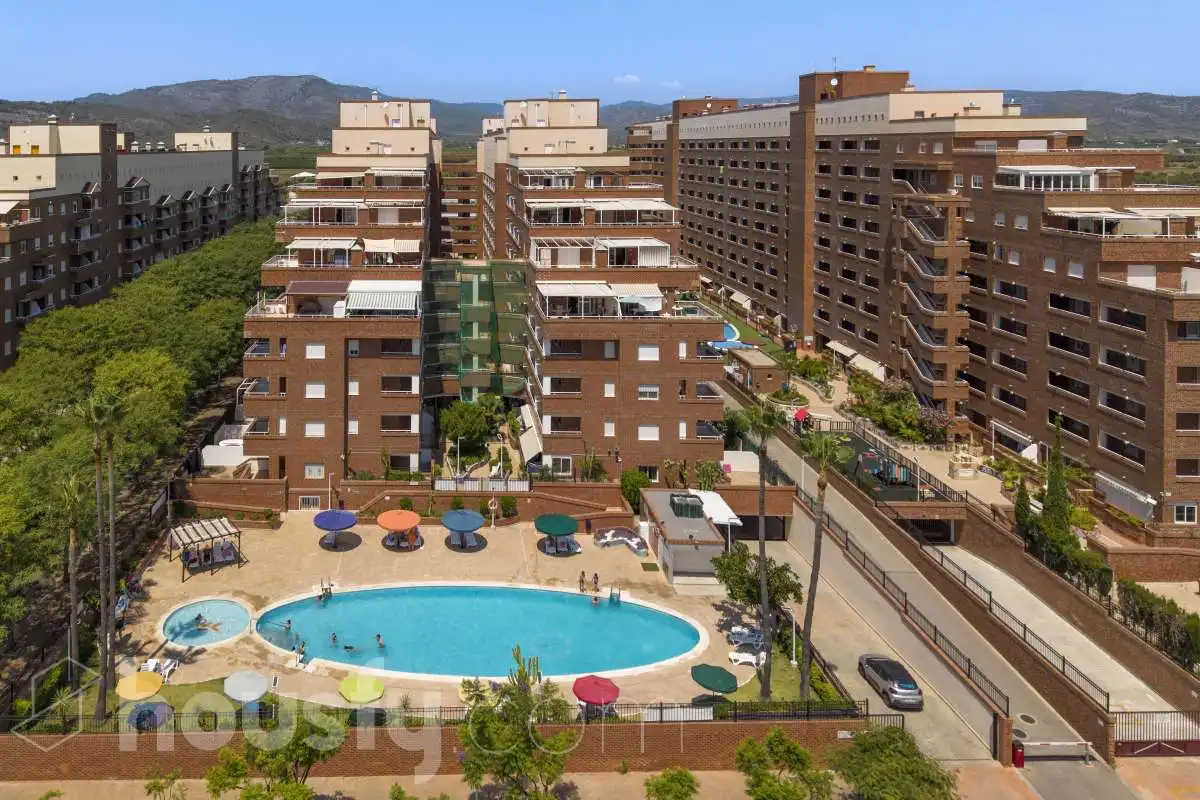Exterior view of Flat for rent in Oropesa del Mar / Orpesa  with Air Conditioner, Terrace and Balcony
