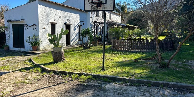 Jardí de Finca rústica en venda en Jimena de la Frontera amb Jardí privat