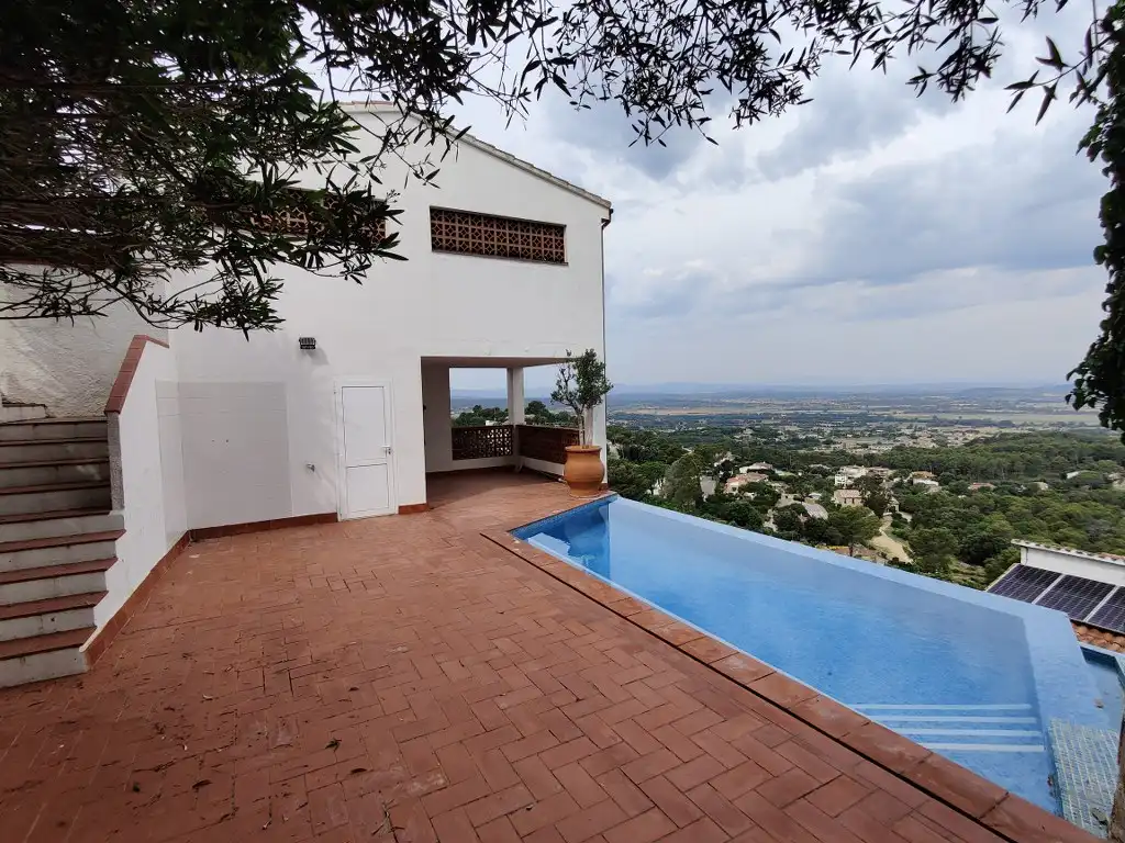 Swimming pool of Houses for sale in Pals  with Private garden, Terrace and Swimming Pool