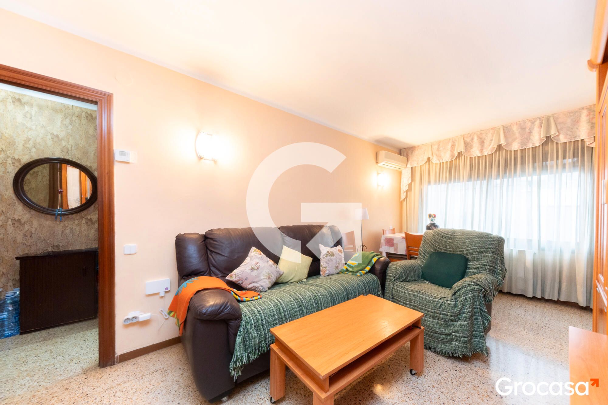 Living room of Flat for sale in Sant Boi de Llobregat  with Air Conditioner, Heating and Furnished